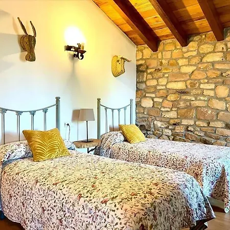 El Currillo Preciosa Al Lado Cabarceno Lodge