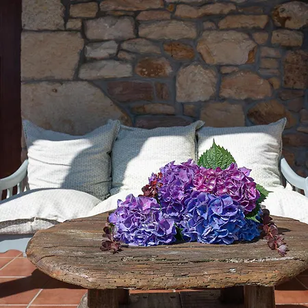 El Currillo, Preciosa Al Lado Cabarceno *