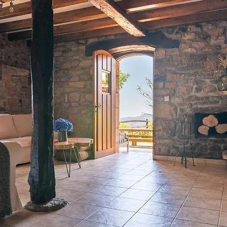 El Currillo, Preciosa Al Lado Cabarceno